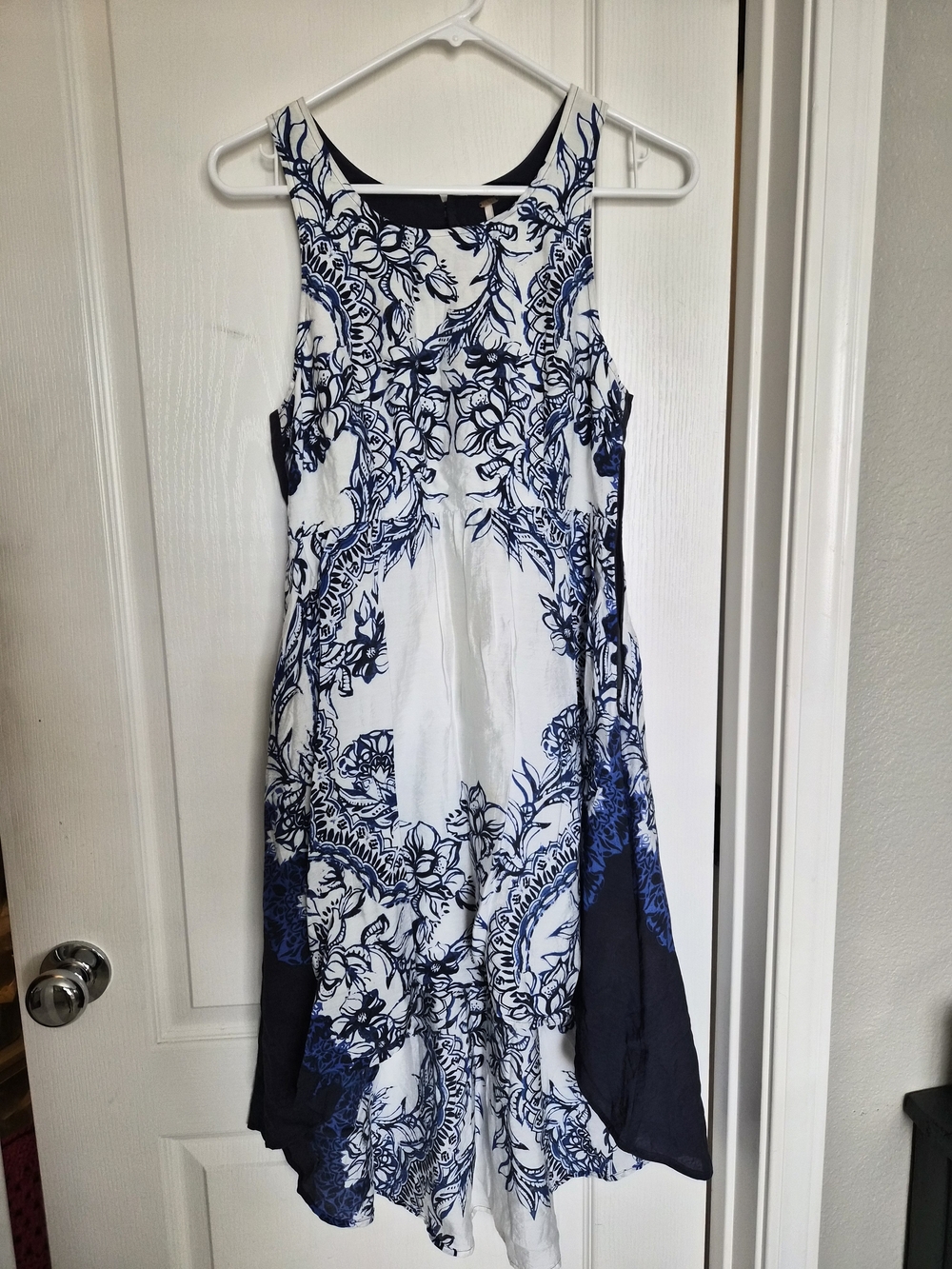 White and Navy Floral Sleeveless Midi Dress